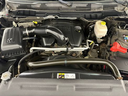 Used 2013 RAM 2500 Tradesman w/ Chrome Appearance Group AWD/4WD image 28