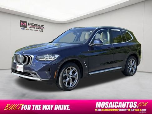 Used 2022 BMW X3 xDrive30i AWD/4WD image 3