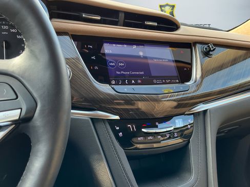 Used 2023 Cadillac XT6 Premium Luxury w/ Platinum Package image 14