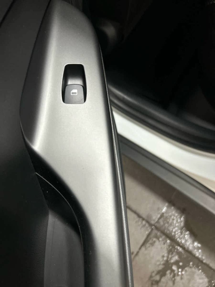 Used 2021 Hyundai Kona SEL FWD image 24
