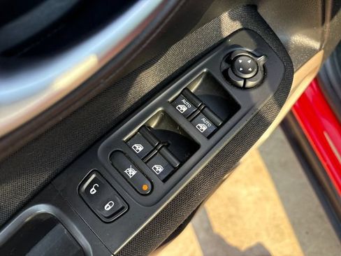 Used 2015 Jeep Renegade Sport w/ Power & Air Group AWD/4WD image 11