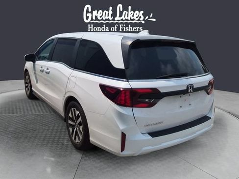 Certified 2025 Honda Odyssey EX-L image 3