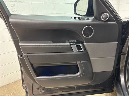 Used 2020 Land Rover Range Rover Sport HST image 26