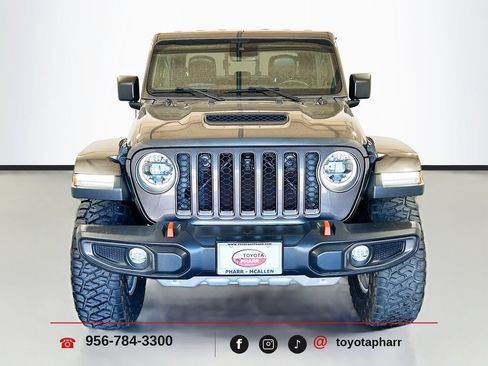 Used 2023 Jeep Gladiator Mojave w/ LED Lighting Group AWD/4WD image 2