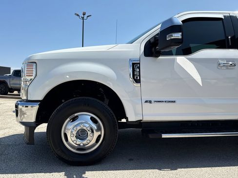 Used 2020 Ford F350 Lariat w/ Lariat Ultimate Package AWD/4WD image 5