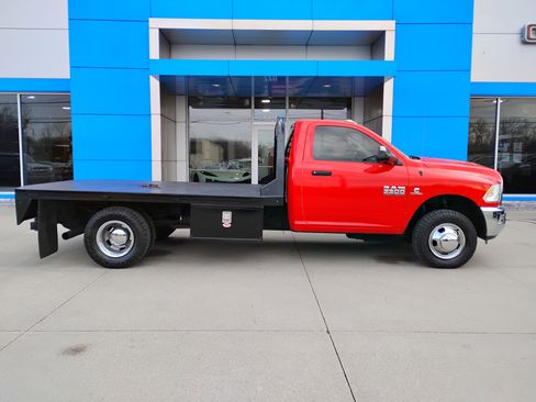 Used 2017 RAM 3500 Tradesman w/ Chrome Appearance Group image 26