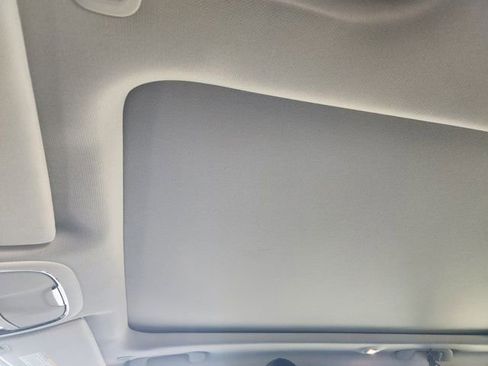 Used 2021 Jeep Cherokee Latitude Lux w/ Sun & Sound Group image 27