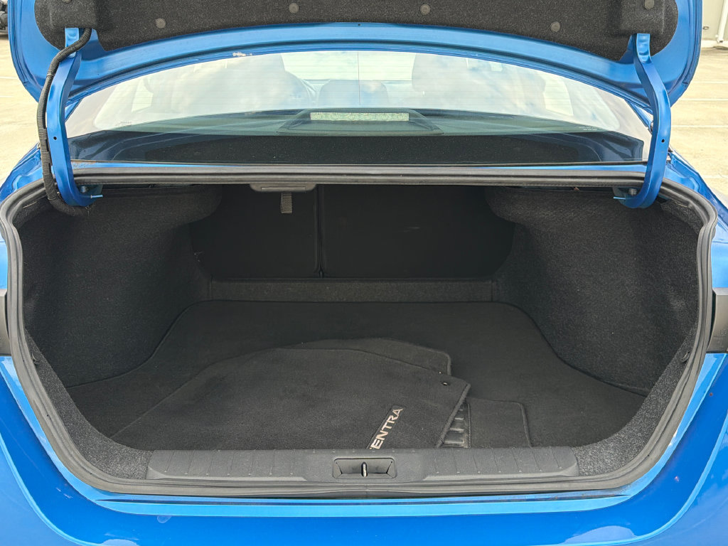 Used 2020 Nissan Sentra SV w/ Trunk Package FWD image 6