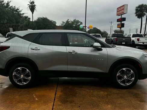 Used 2025 Chevrolet Blazer LT AWD/4WD image 5