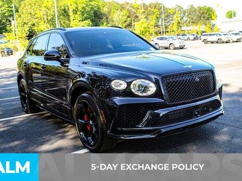 Used 2024 Bentley Bentayga AWD/4WD image 3