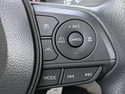 New 2026 Toyota Corolla Cross L image 30