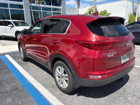 Used 2017 Kia Sportage LX AWD/4WD image 4