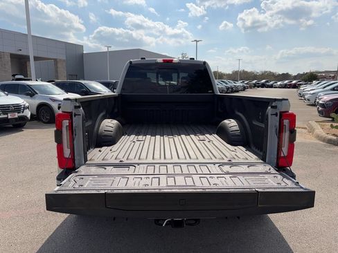 Used 2026 Ford F450 Platinum w/ FX4 Off-Road Package AWD/4WD image 30