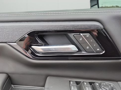 New 2026 GMC Yukon XL AT4 Ultimate image 28