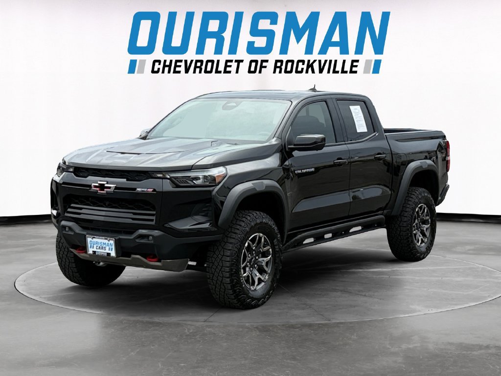 Used 2026 Chevrolet Colorado ZR2 w/ Technology Package AWD/4WD image 2