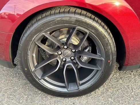 Used 2019 Dodge Challenger SRT Hellcat Redeye image 11
