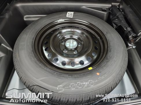 New 2025 Jeep Grand Cherokee Limited w/ Luxury Tech Group II image 35