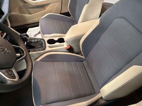 New 2026 Volkswagen Jetta SE image 21