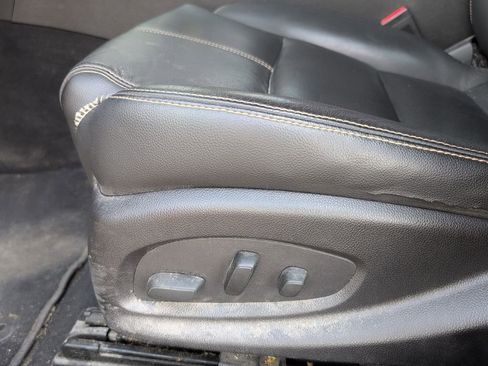 Used 2016 Chevrolet Impala LT w/ Leather Package FWD image 11