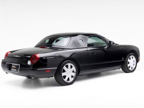 Used 2002 Ford Thunderbird image 18