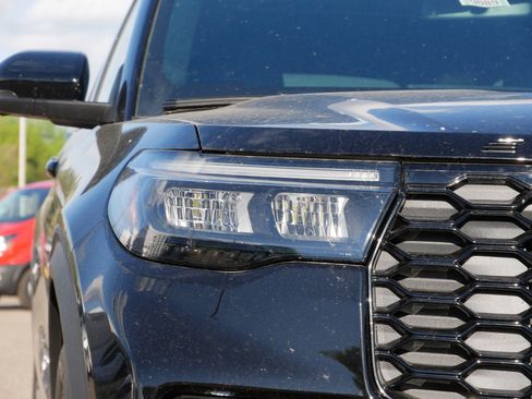 Used 2026 Ford Explorer ST w/ Sun And Sound Package AWD/4WD image 16