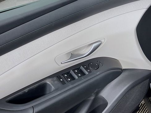 New 2025 Hyundai Tucson SEL image 16