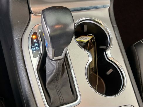 Used 2021 Jeep Grand Cherokee Limited w/ Quick Order Package 2GK 80th image 17