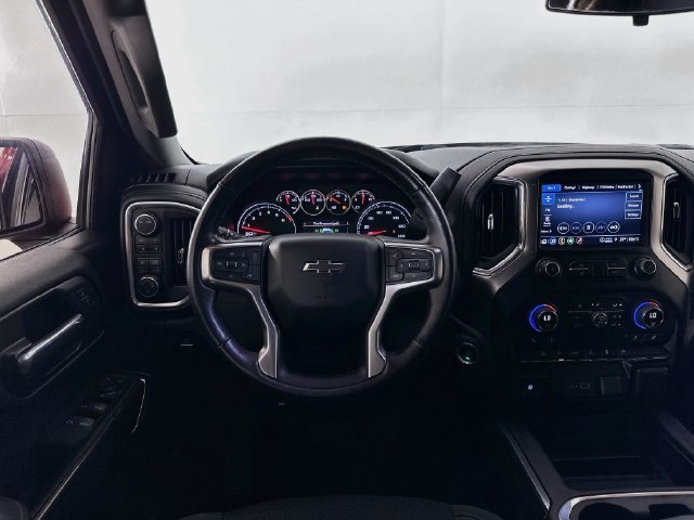 Used 2021 Chevrolet Silverado 1500 LT Trail Boss w/ Convenience Package II AWD/4WD image 22