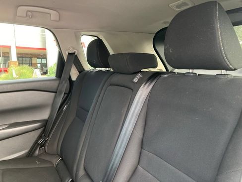 Used 2024 Nissan Rogue S FWD image 11