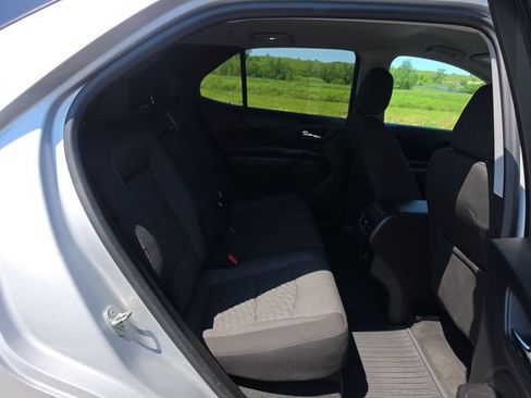 Used 2020 Chevrolet Equinox LT AWD/4WD image 27