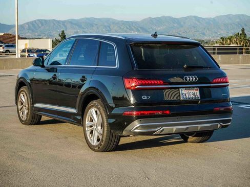 Used 2024 Audi Q7 2.0T Premium image 2