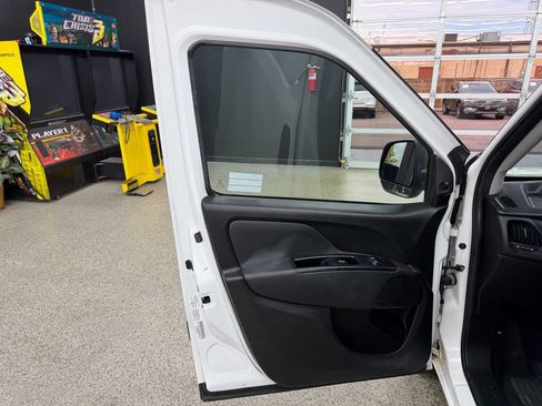 Used 2017 RAM ProMaster City Tradesman w/ Rear Back-up Camera Group FWD image 10