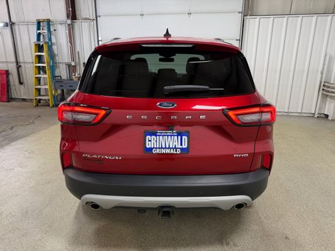 Used 2023 Ford Escape Platinum w/ Premium Technology Package AWD/4WD image 29
