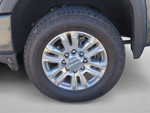 Used 2020 GMC Sierra 2500 Denali w/ Denali Ultimate Package AWD/4WD image 24