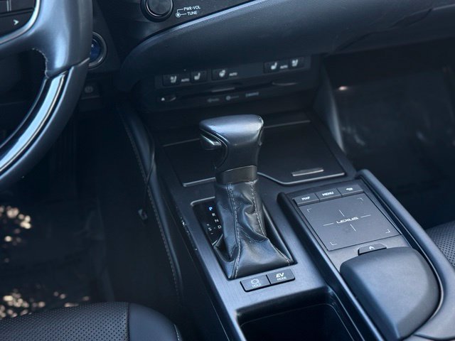 Used 2019 Lexus ES 300h w/ Premium Package FWD image 33