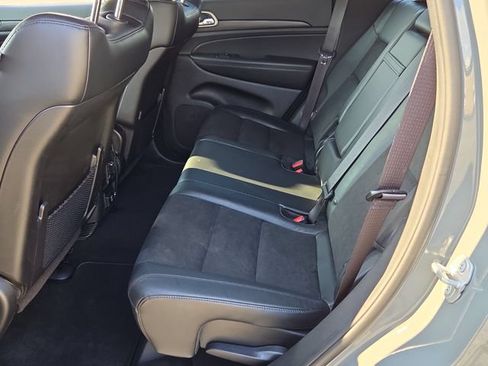 Used 2021 Jeep Grand Cherokee Laredo X RWD image 12
