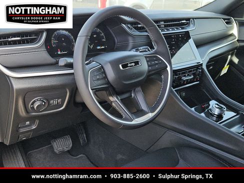 New 2025 Jeep Grand Cherokee L Laredo w/ Luxury Tech Group I image 24