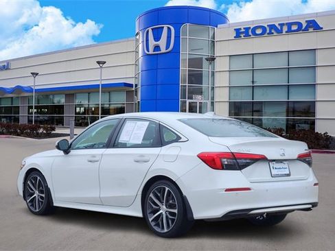 Certified 2023 Honda Civic Touring image 4