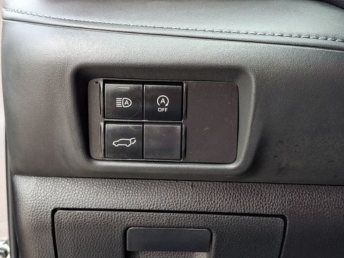 Used 2023 Toyota Highlander XSE AWD/4WD image 30