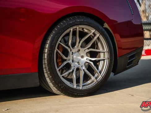 Used 2015 Nissan GT-R Premium image 61