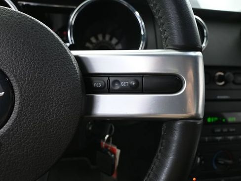 Used 2006 Ford Mustang GT Premium RWD image 26