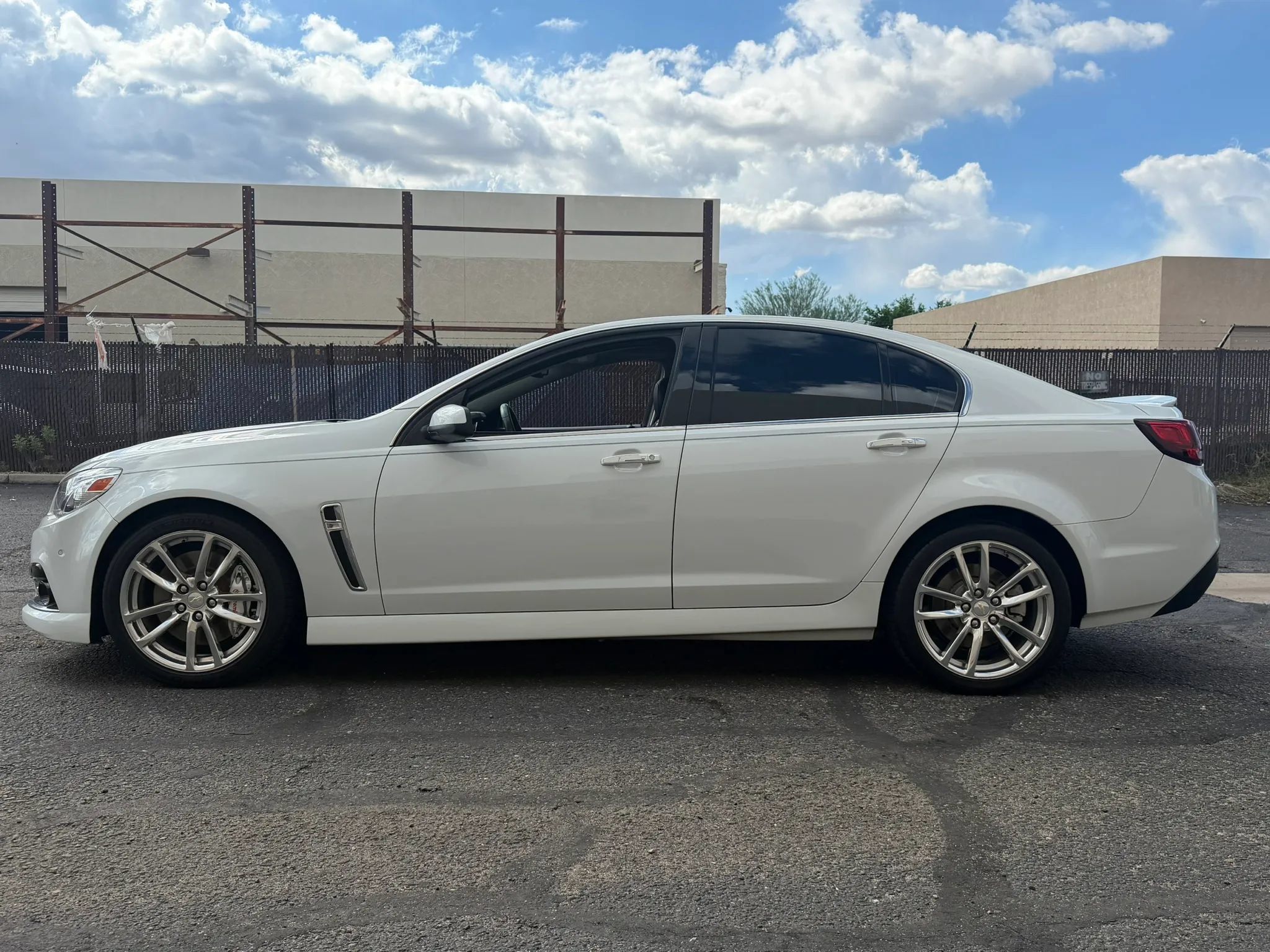 Used 2014 Chevrolet SS RWD image 6