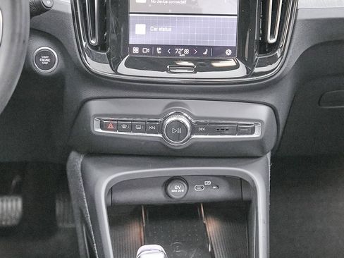 Certified 2024 Volvo XC40 B5 Plus w/ Protection Package Premier image 31