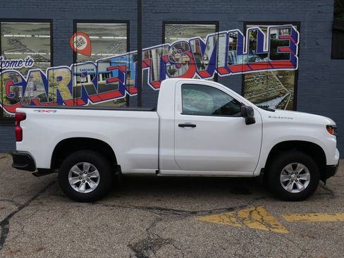 Used 2024 Chevrolet Silverado 1500 W/T w/ WT Value Package AWD/4WD image 30