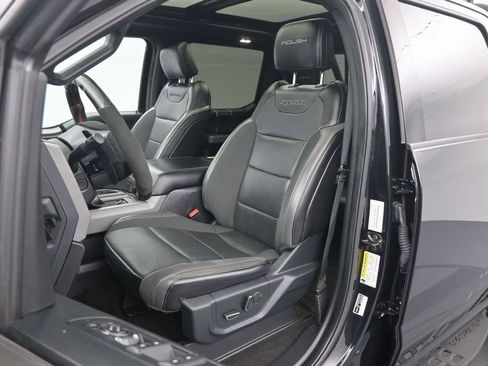Used 2019 Ford F150 Raptor w/ Equipment Group 802A Luxury AWD/4WD image 7
