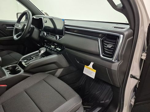 New 2026 GMC Canyon Elevation w/ Convenience Package image 30