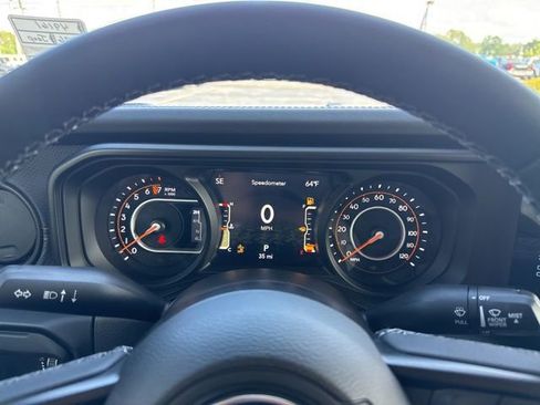 New 2026 Jeep Gladiator Mojave AWD/4WD image 12