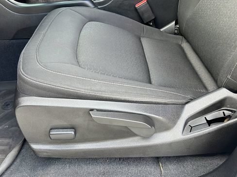 Used 2020 GMC Canyon SLE w/ Elevation Edition RWD image 16