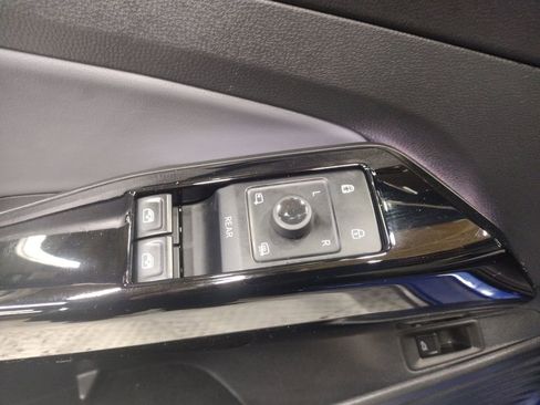 Used 2022 Volkswagen ID.4 Pro S image 20