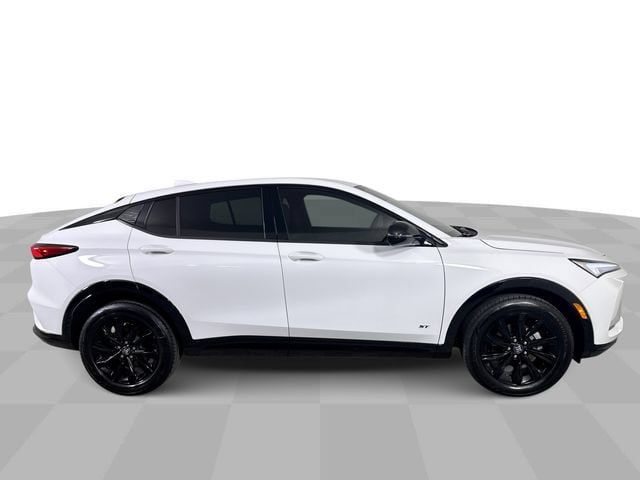 New 2026 Buick Envista Sport Touring FWD image 10